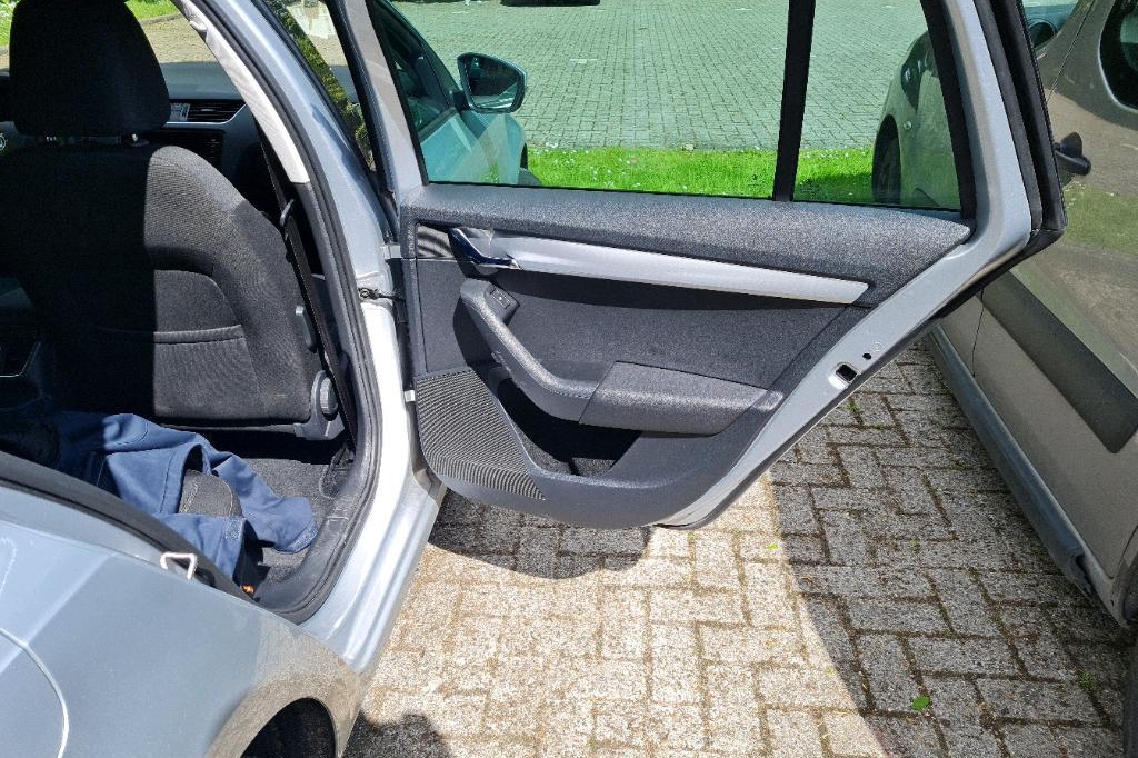 Skoda Octavia Combi 2017 фото 24