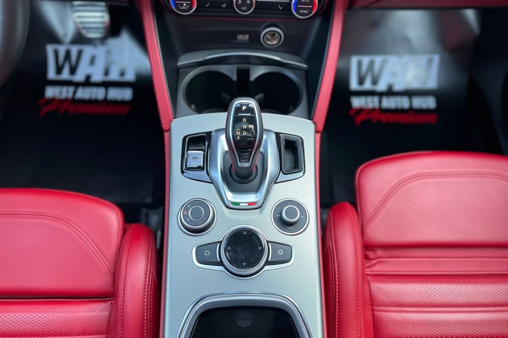 Alfa Romeo Stelvio 2021 photo 22