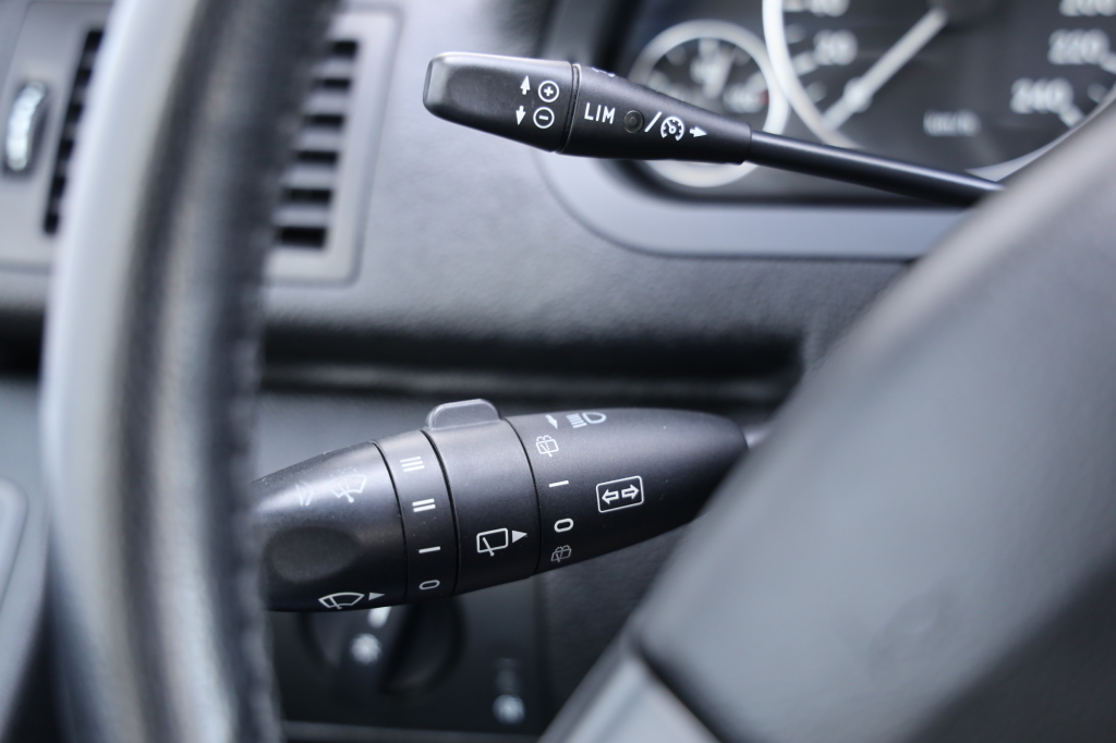 Mercedes-Benz A-Class A180 W169 2011 photo 23