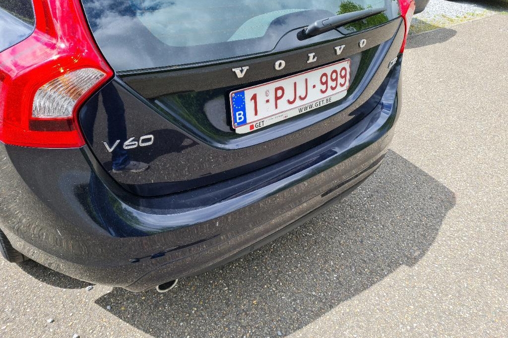 Volvo V60 2016 photo 21