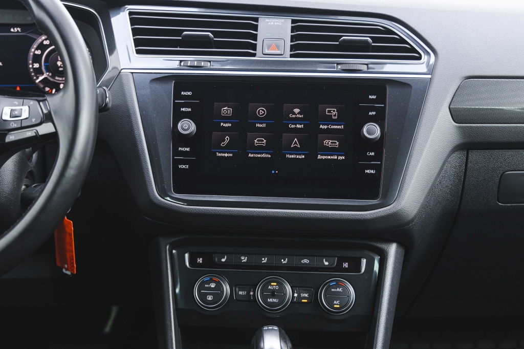 Volkswagen Tiguan 2018 фото 19