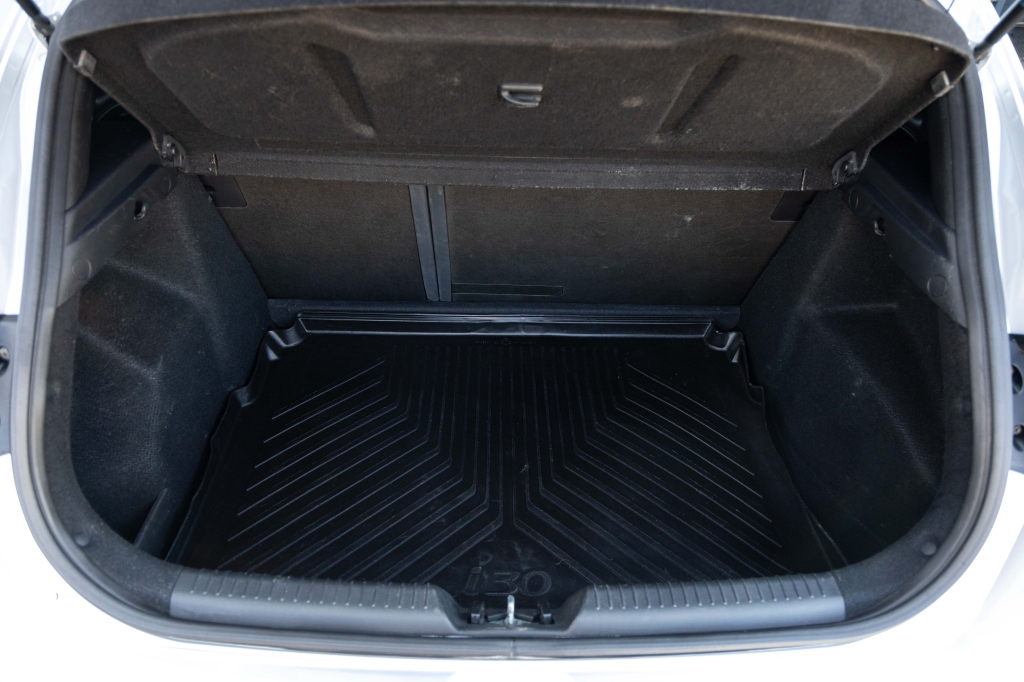 Hyundai i30 2013 photo 19