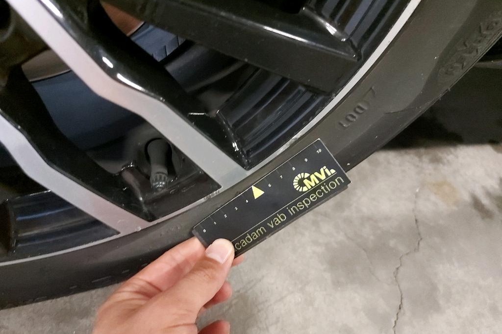 Volvo V40 2016 фото 29