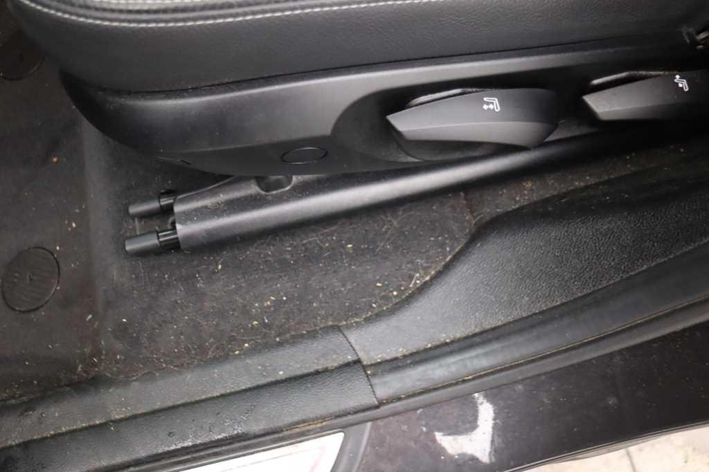 BMW X4 2017 фото 12