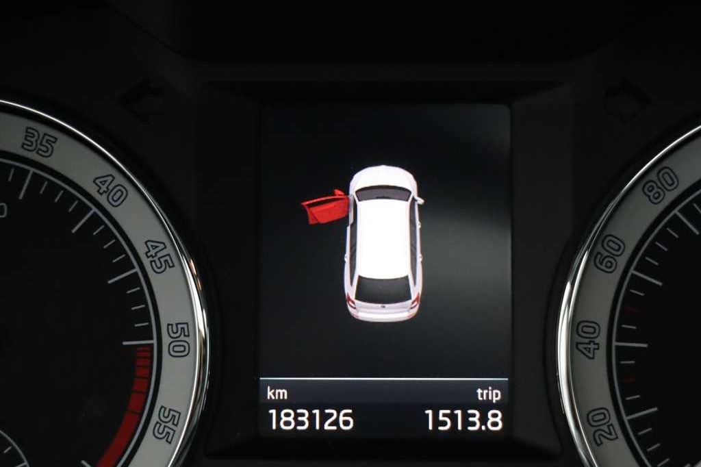 Skoda Octavia Combi 2018 photo 6