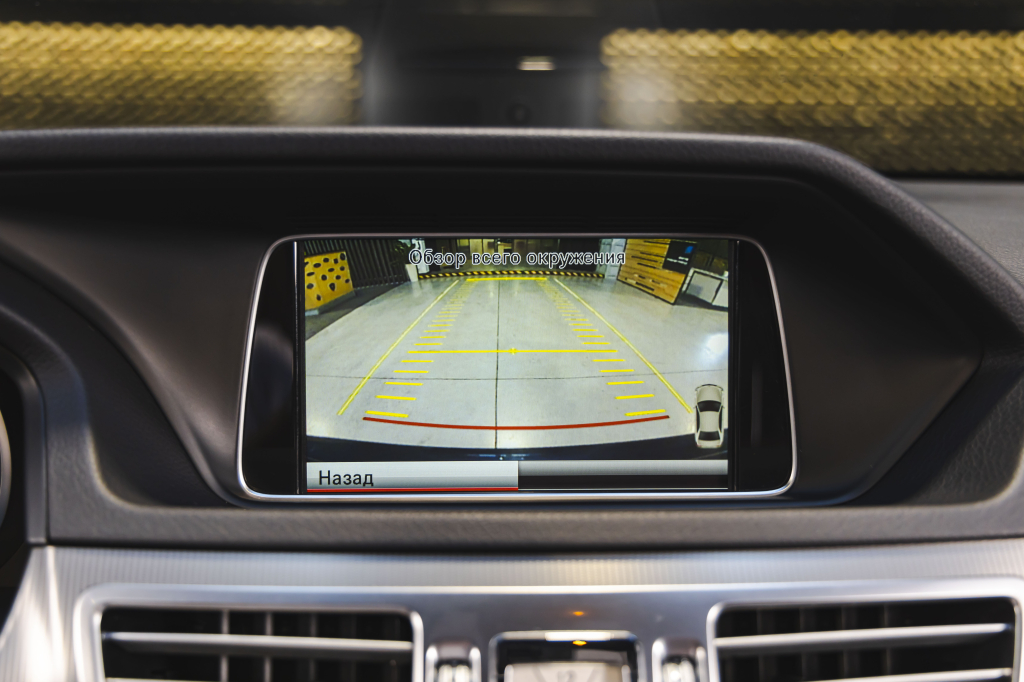 Mercedes-Benz E-Class E350 2014 фото 25