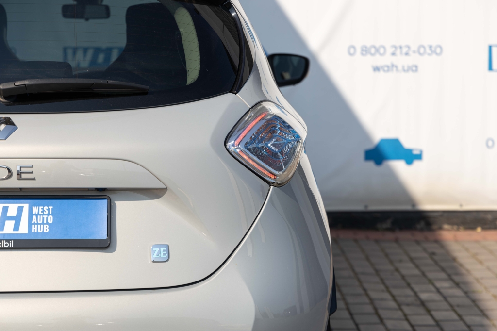 Renault Zoe 2016 фото 7