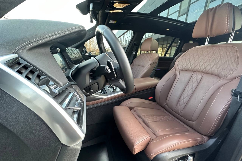 BMW X7 M50d 2020 photo 12