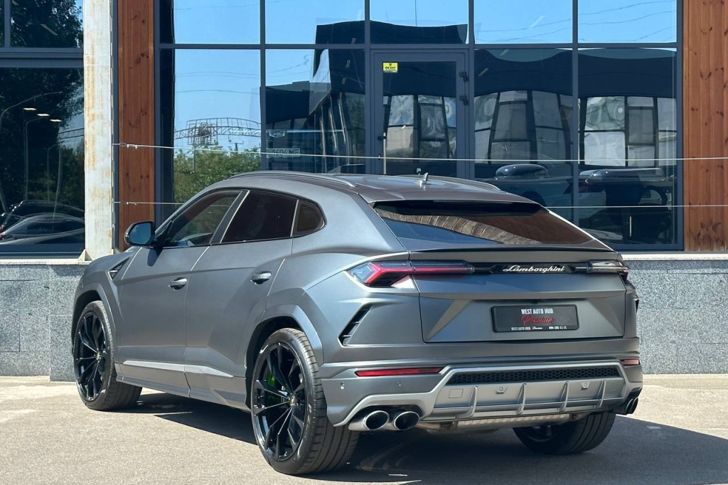 Lamborghini Urus 2019 фото Lamborghini Urus 2019 фото 4