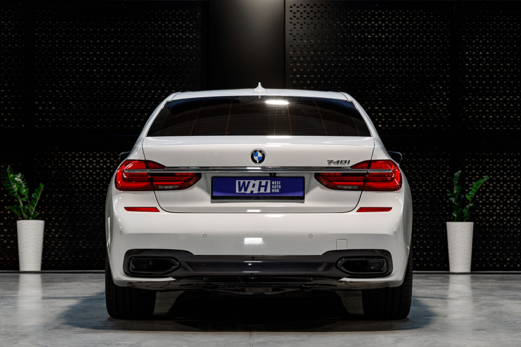 BMW 740 2016 photo 4