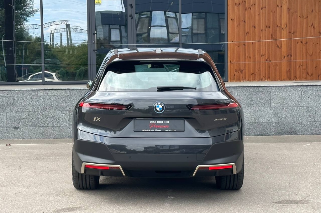 BMW iX 2021 фото 4
