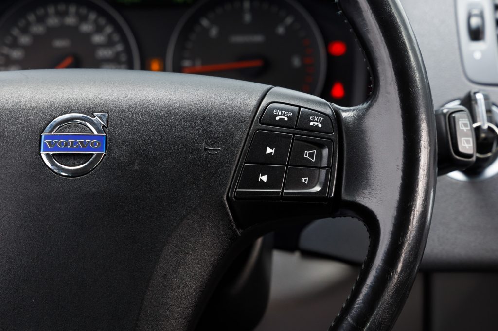 Volvo V50 2009 фото 9