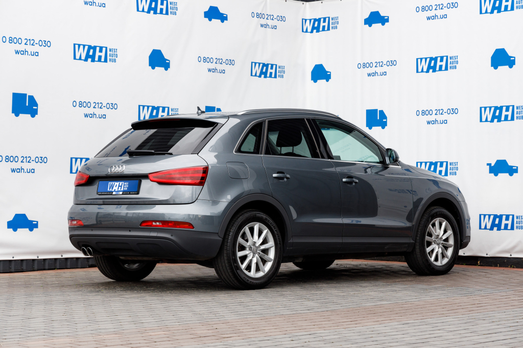 Audi Q3 2012 photo 3