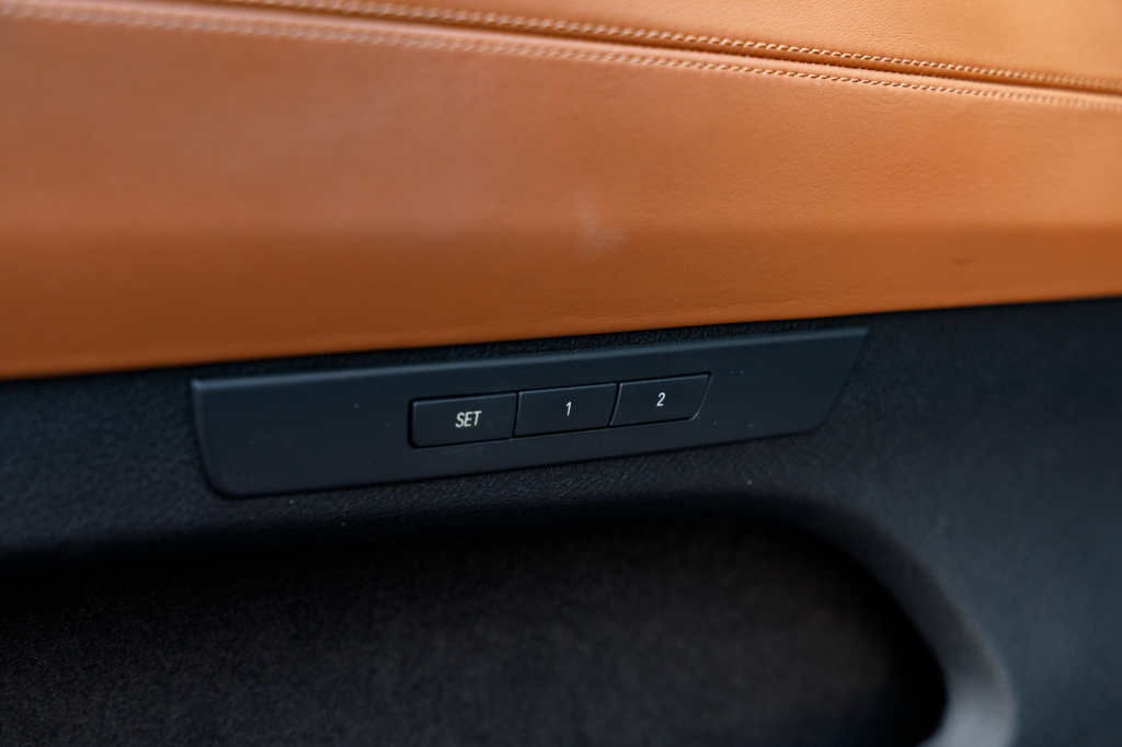 BMW 530 GT xDrive 2015 photo 17