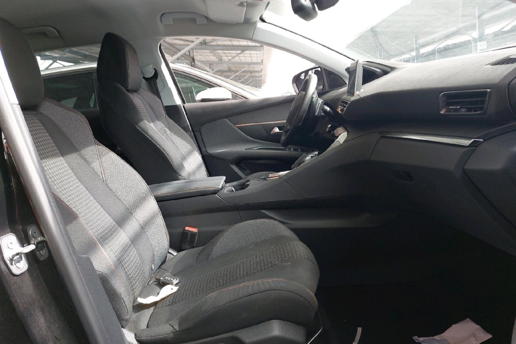 Peugeot 3008 2020 photo 5