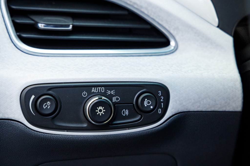 Opel Ampera-e 2018 фото 14