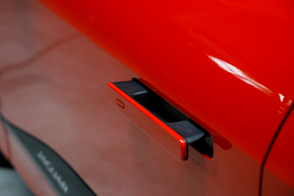 Jaguar I-Pace EV400s First Edition 2019 фото 10