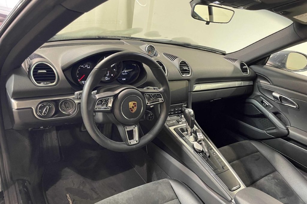 Porsche 718 Cayman 2018 фото 3