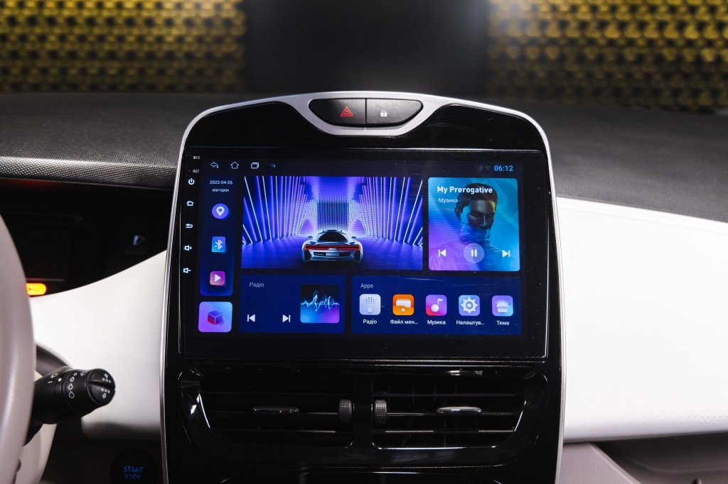 Renault Zoe 2018 photo Renault Zoe 2018 photo 17