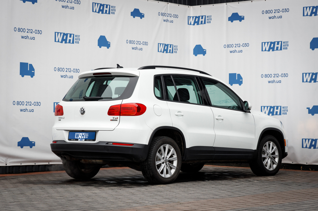 Volkswagen Tiguan S 2017 photo 4