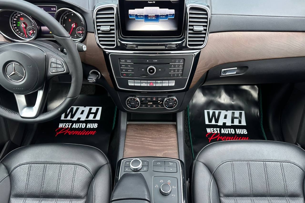 Mercedes-Benz GLS-Class 350d 2018 фото Mercedes-Benz GLS-Class 350d 2018 фото 22