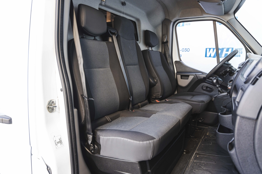 Nissan NV400 2017 фото 23