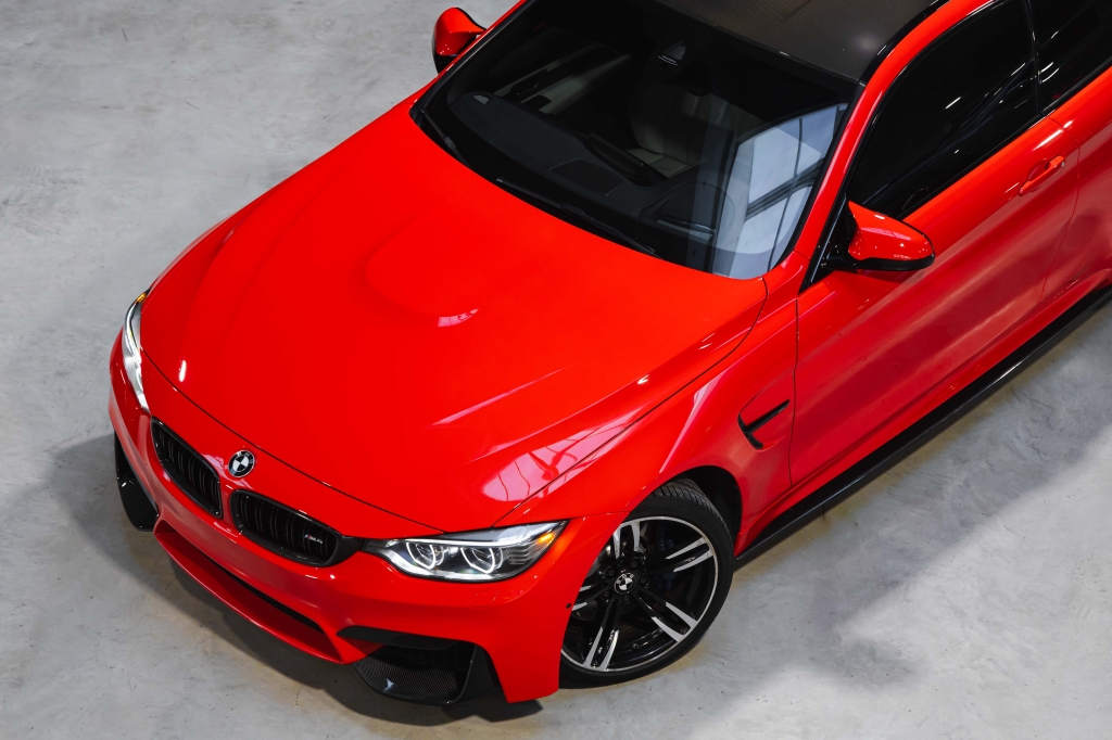 BMW M4 2015 фото BMW M4 2015 фото 2