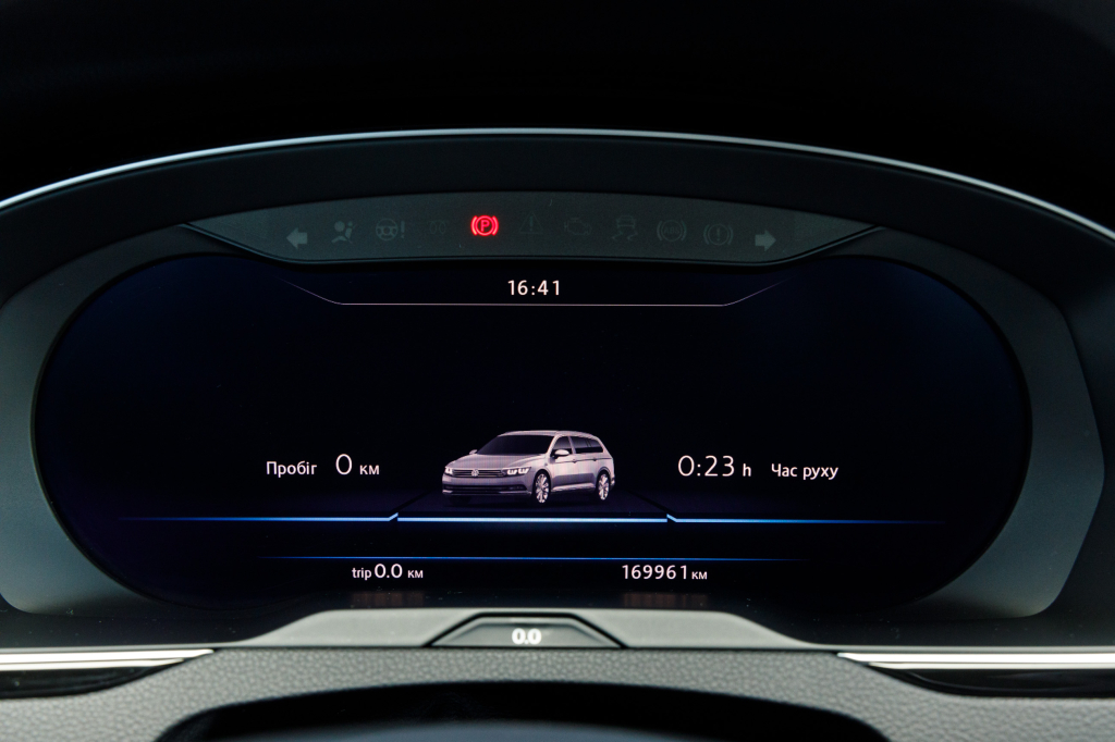 Volkswagen Passat B8 Highline 4Motion 2016 photo 22