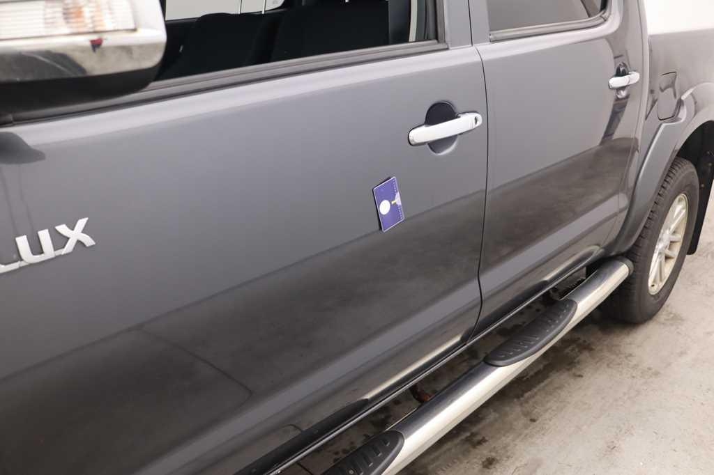 Toyota Hilux 2015 фото 49