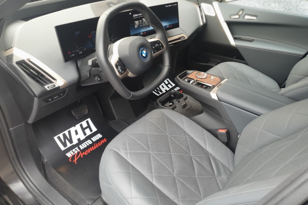 BMW iX M60 2022 фото 13