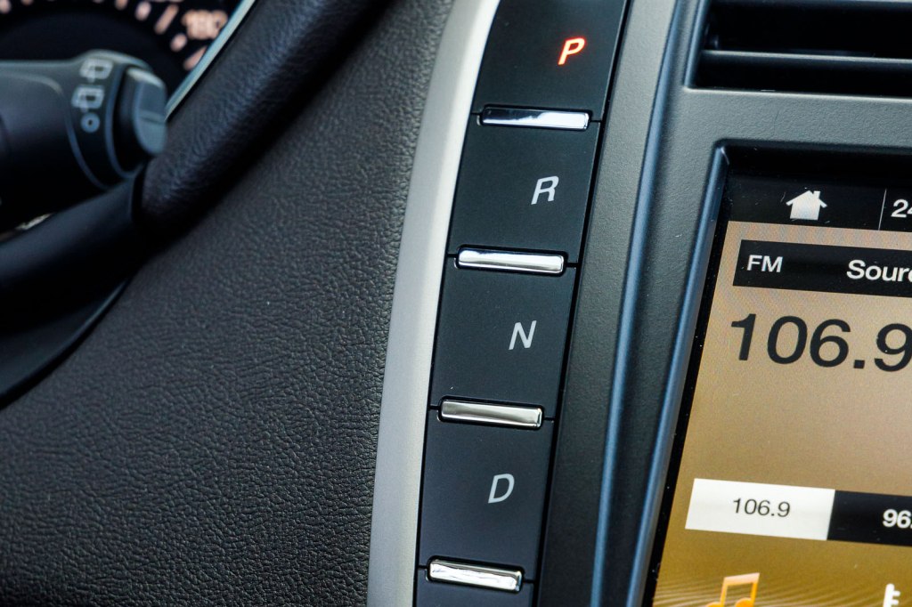 Lincoln MKC 2016 photo 10