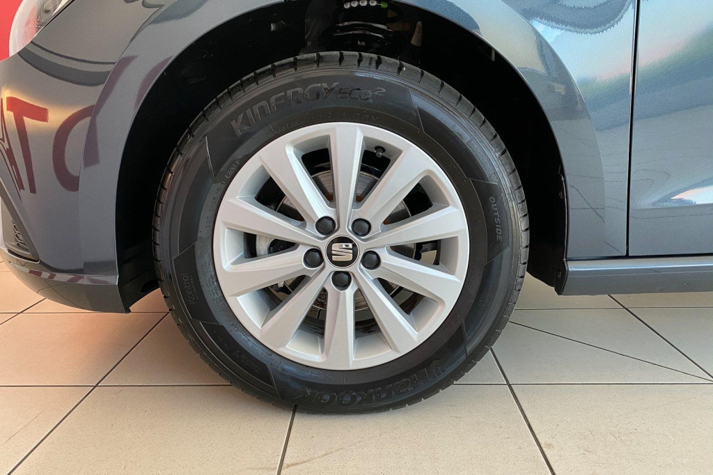 SEAT Ibiza 2019 фото 5