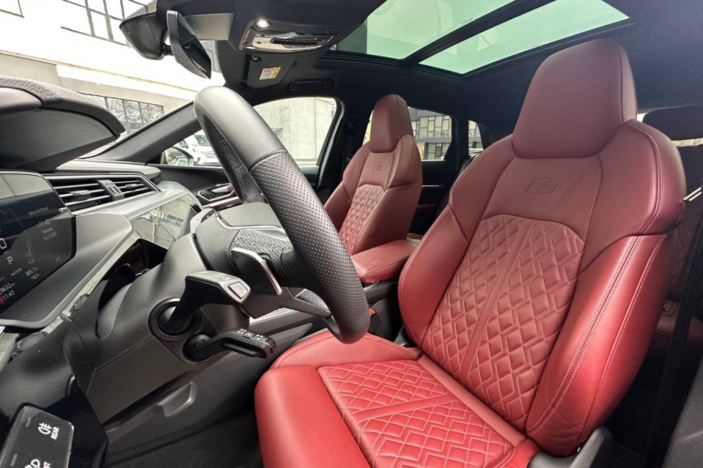 Audi e-tron S 95 kWh 2022 photo 14