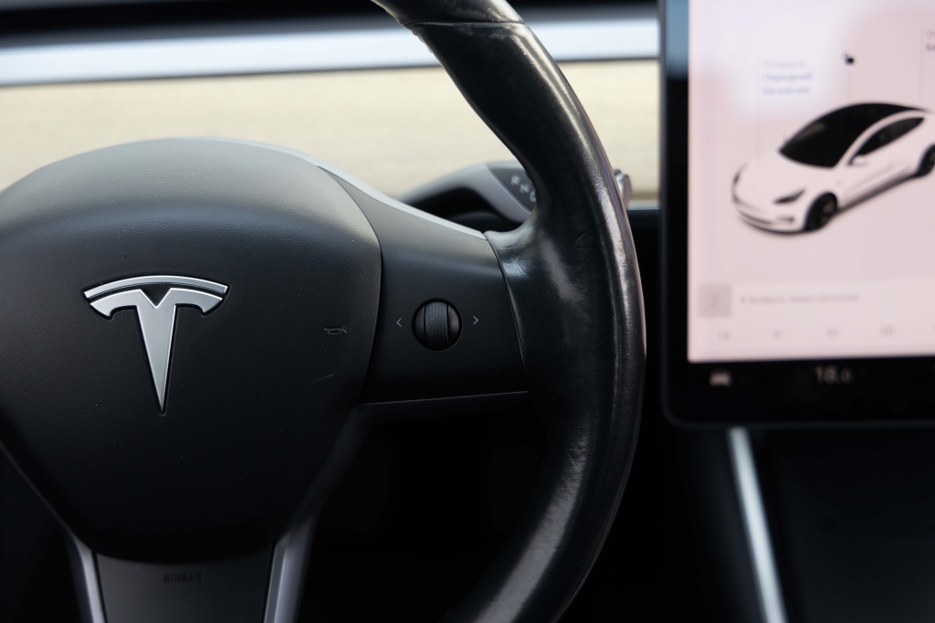 Tesla Model 3 Standart Plus 2019 фото 15