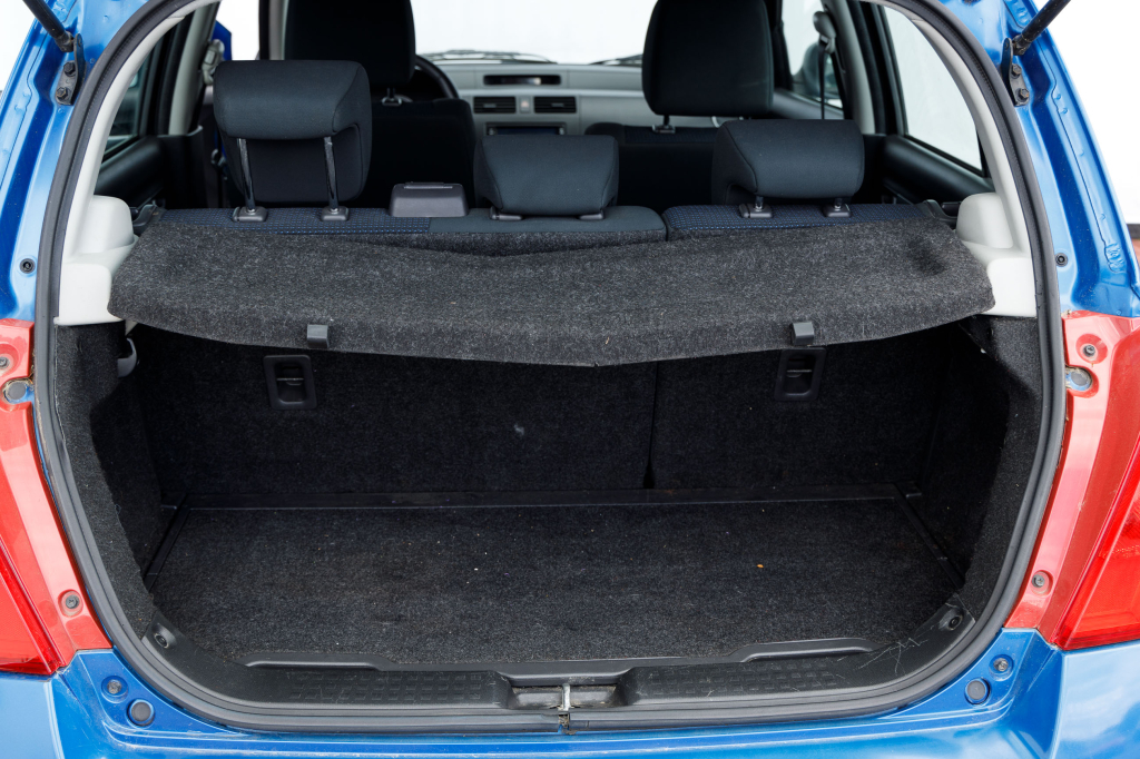 Suzuki Swift 2010 фото 10