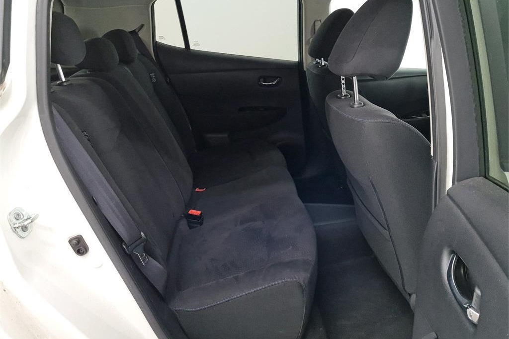 Nissan Leaf 2016 photo 4