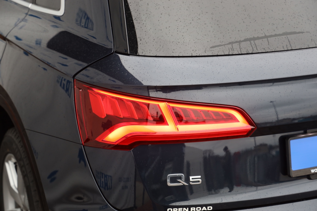 Audi Q5 2017 фото 12