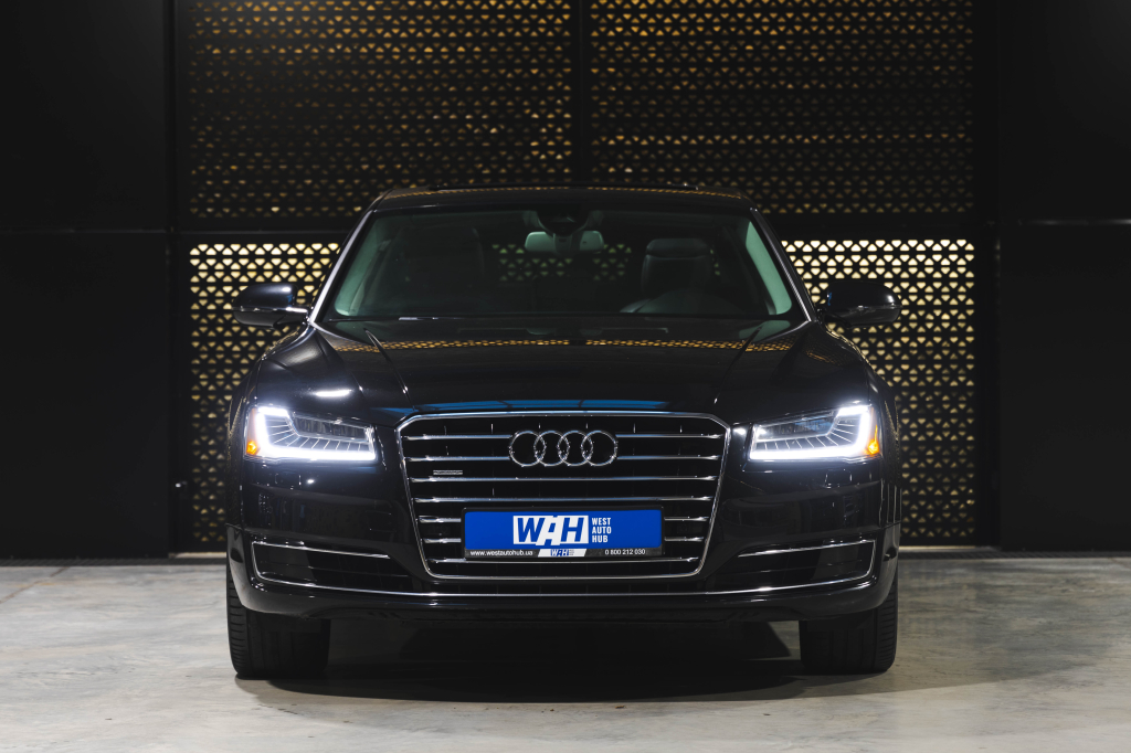 Audi A8 2015 photo 1