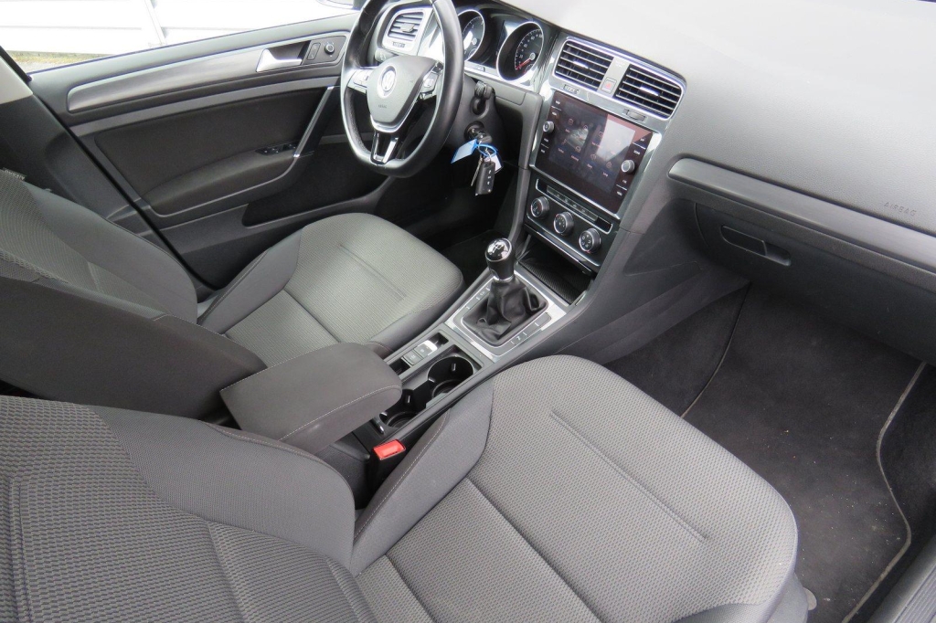 Volkswagen Golf Variant 2018 photo 6