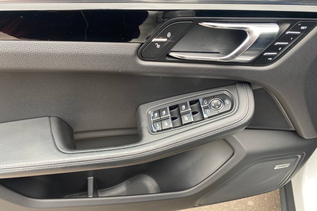 Porsche Macan Turbo 2014 фото 8