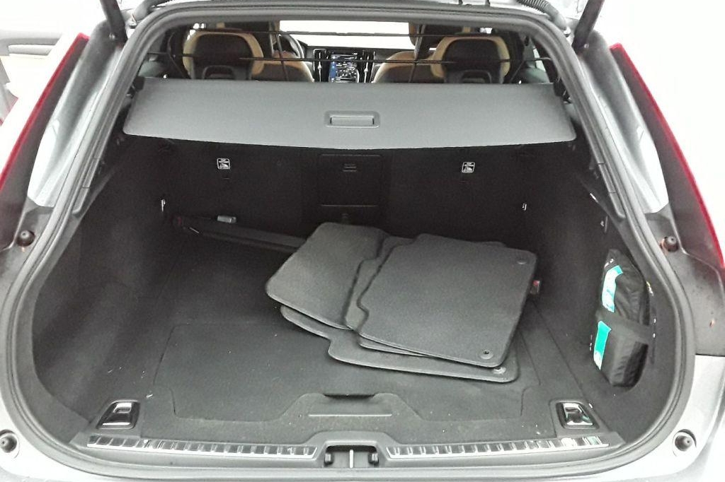 Volvo V90 Cross Country 2017 photo 4