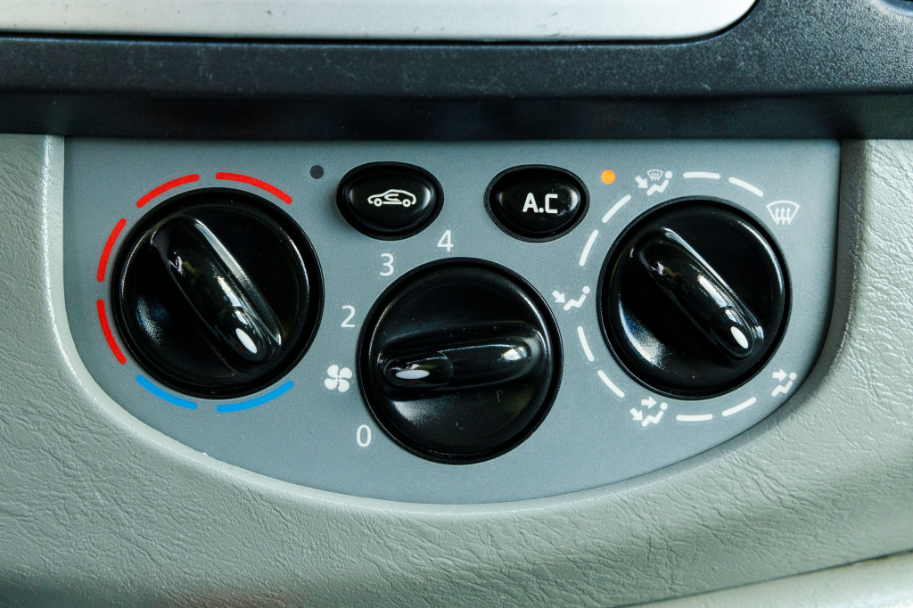 Renault Trafic пасс. 2012 photo 2