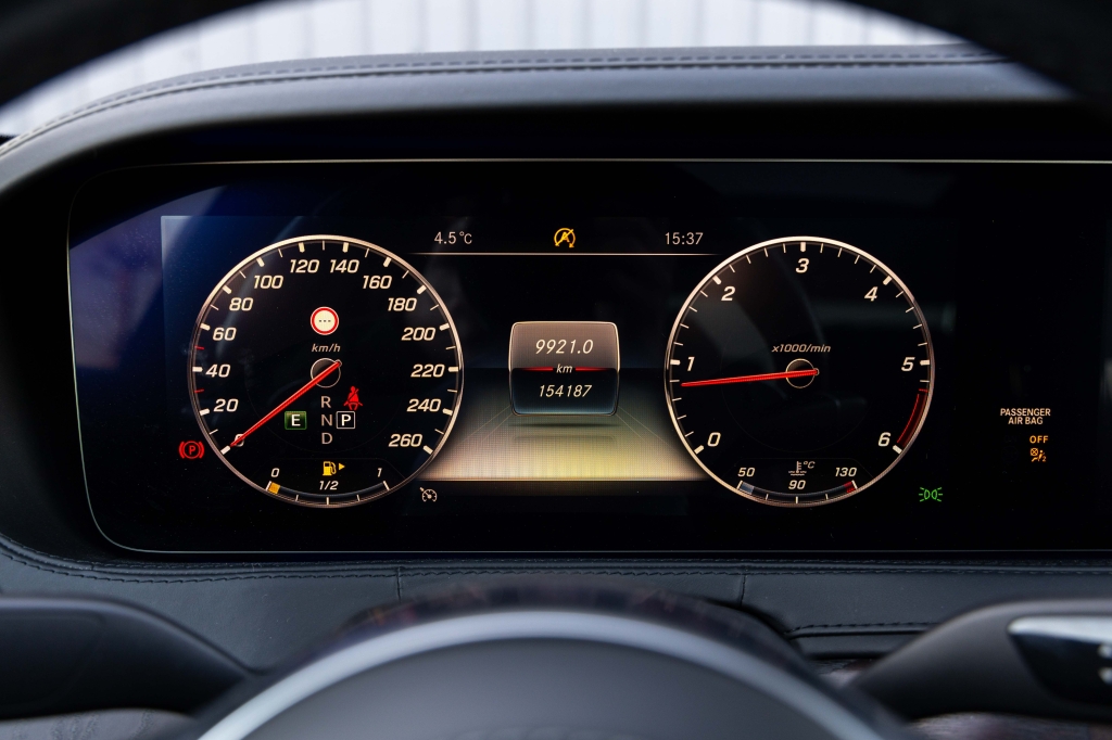 Mercedes-Benz S-Class S400d 2018 фото Mercedes-Benz S-Class S400d 2018 фото 25