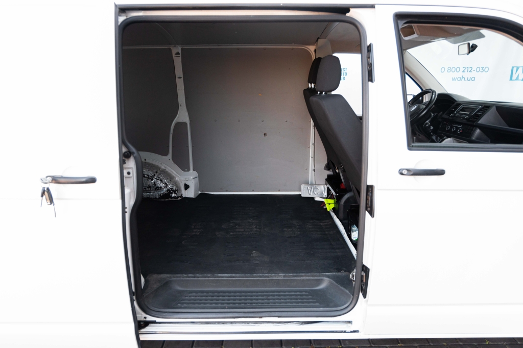 Volkswagen Transporter 2016 фото 22