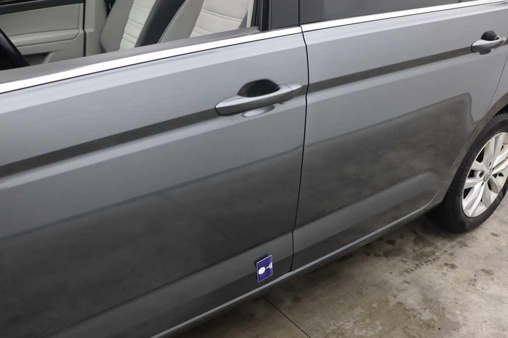 Volkswagen Touran 2016 photo 9