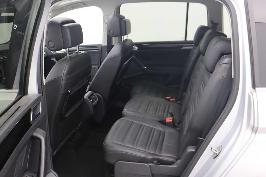 Volkswagen Touran 2016 photo 1