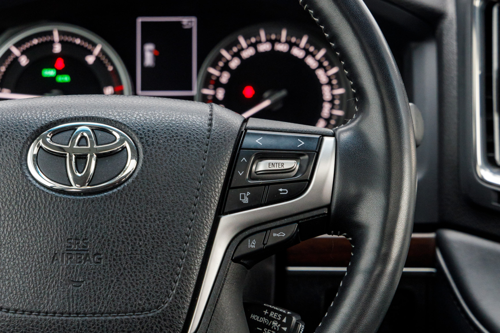 Toyota Land Cruiser 200 2018 photo 45