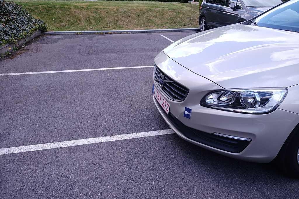 Volvo S60 2017 фото 34