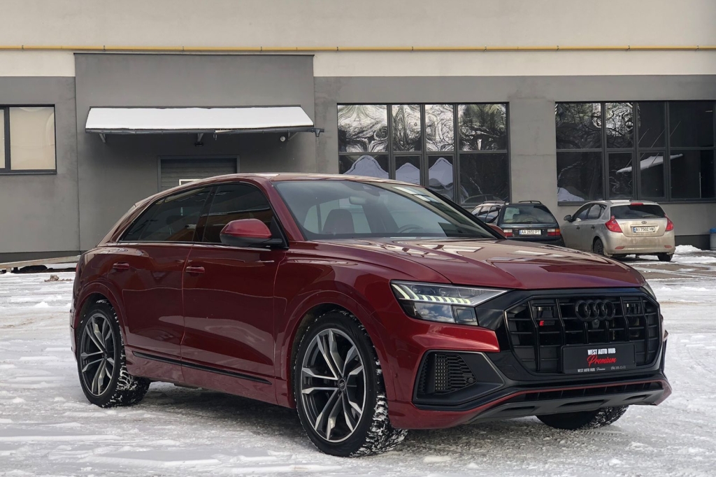 Audi SQ8 2021 фото 9