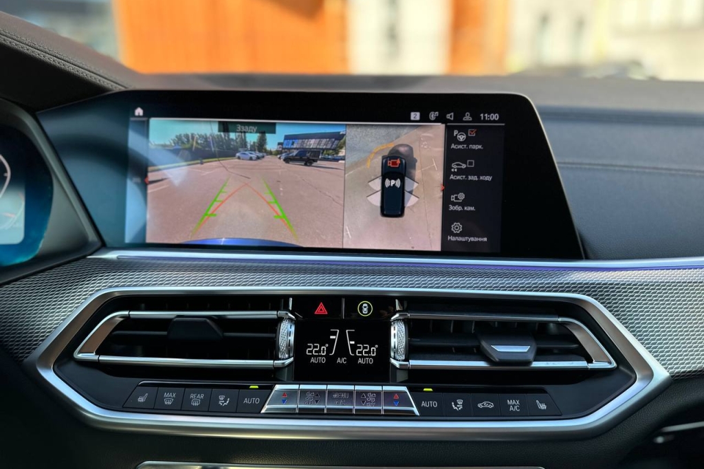 BMW X5 xDrive30d 2020 photo 24